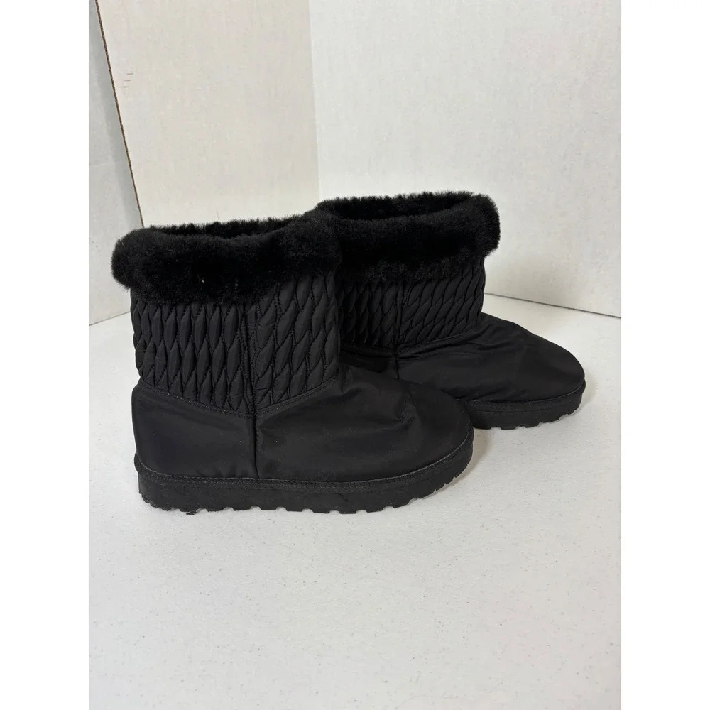 Danskin Fritter Black Vegan Faux Fur Trim Quilted Smocked Winter Boots Womens 9